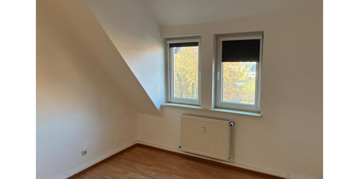 Dachgeschoßwohnung Lucka - 2 Zimmer, 67 m&sup2;, 420&euro; | Angebot:25539489