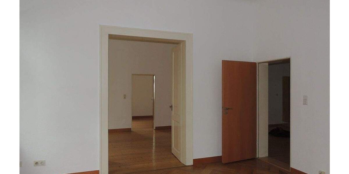 Etagenwohnung Göttingen - 6 Zimmer, 145 m&sup2;, 1.450&euro; | Angebot:24320469