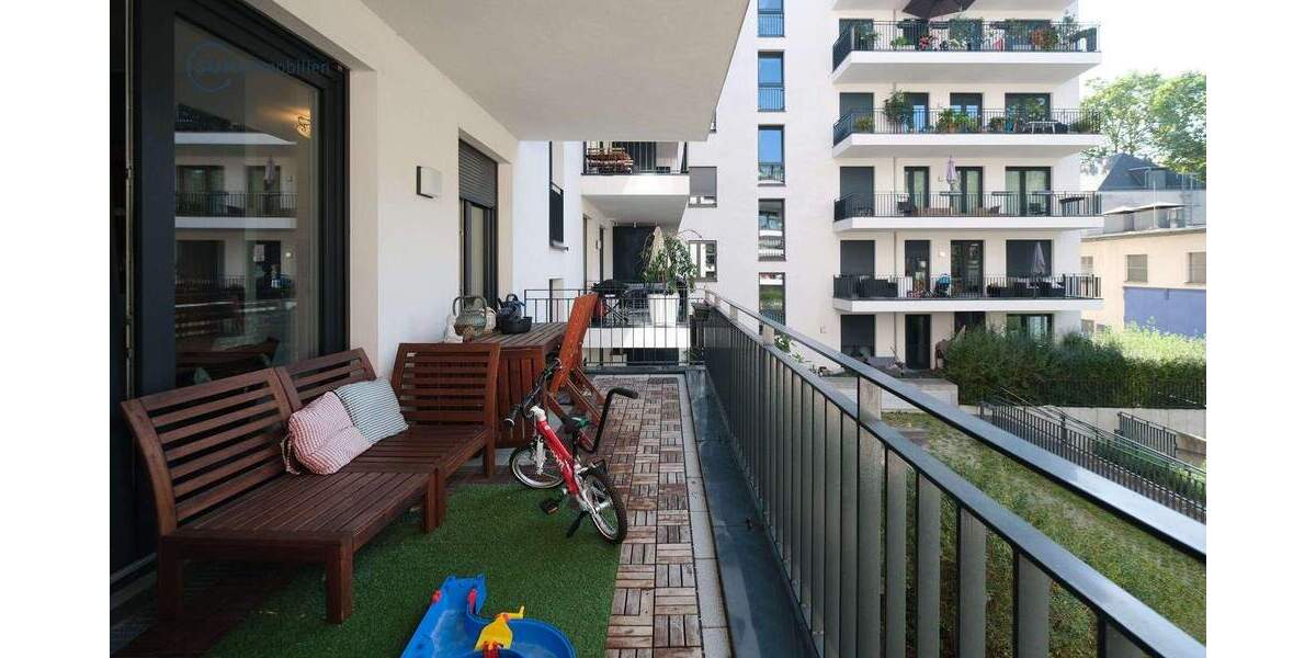 Etagenwohnung Frankfurt am Main Bockenheim - 3 Zimmer, 90 m&sup2;, 2.000&euro; | Angebot:25690955