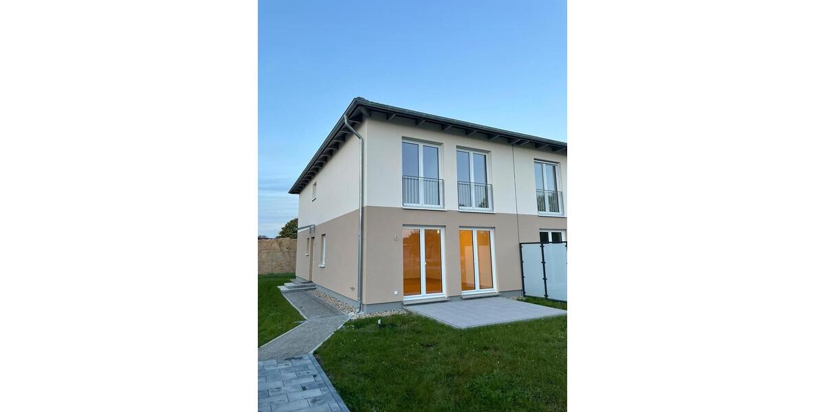 Doppelhaushälfte Schöneiche bei Berlin - 6 Zimmer, 140 m&sup2;, 2.500&euro; | Angebot:23971007