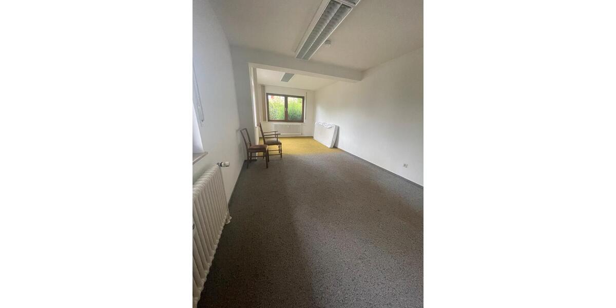 Etagenwohnung Reutlingen Reutlingen (Kernstadt) - 3.5 Zimmer, 130 m&sup2;, 1.500&euro; | Angebot:26566839