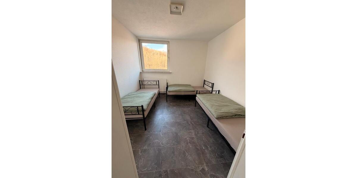 Wohnen auf Zeit Lünen - 4 Zimmer, 120 m&sup2;, 30&euro; | Angebot:24846332