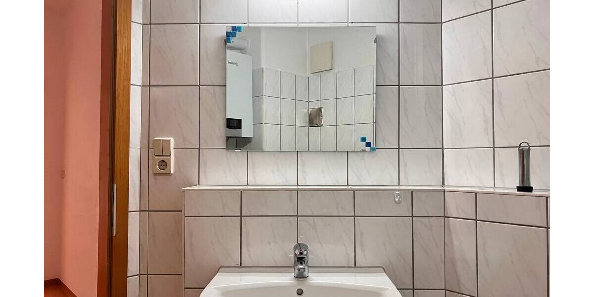 Etagenwohnung Plauen Stadtmitte - 2 Zimmer, 64 m&sup2;, 376&euro; | Angebot:26308234