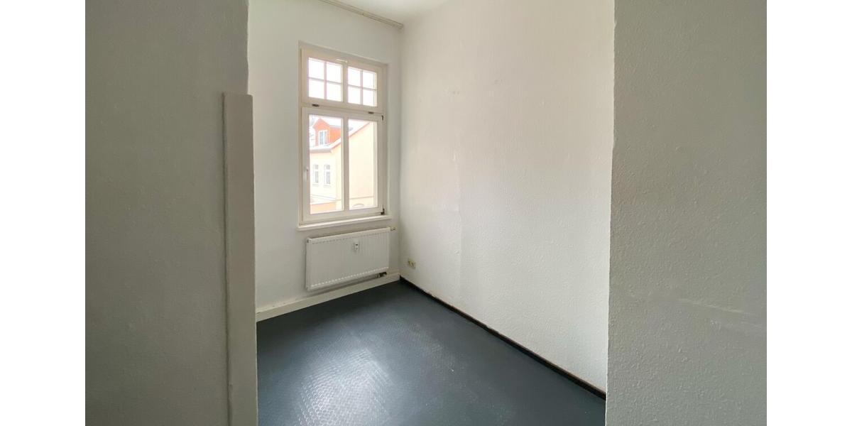 Dachgeschoßwohnung Apolda - 2 Zimmer, 66 m&sup2;, 462&euro; | Angebot:24802005