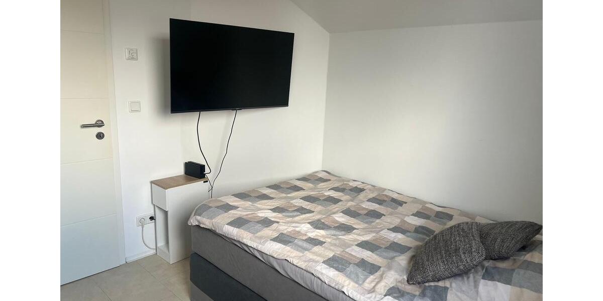 Villa Nienburg (Weser) - 7 Zimmer, 210 m&sup2;, 2.500&euro; | Angebot:25809946