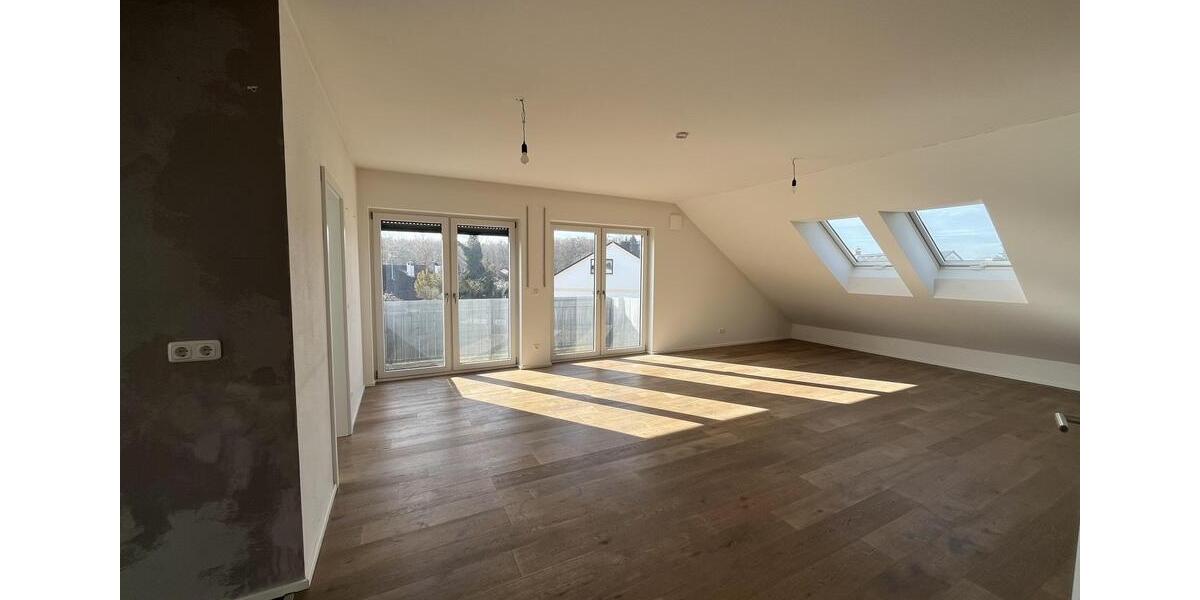 Dachgeschoßwohnung Forstinning - 2.5 Zimmer, 75 m&sup2;, 1.380&euro; | Angebot:24725387