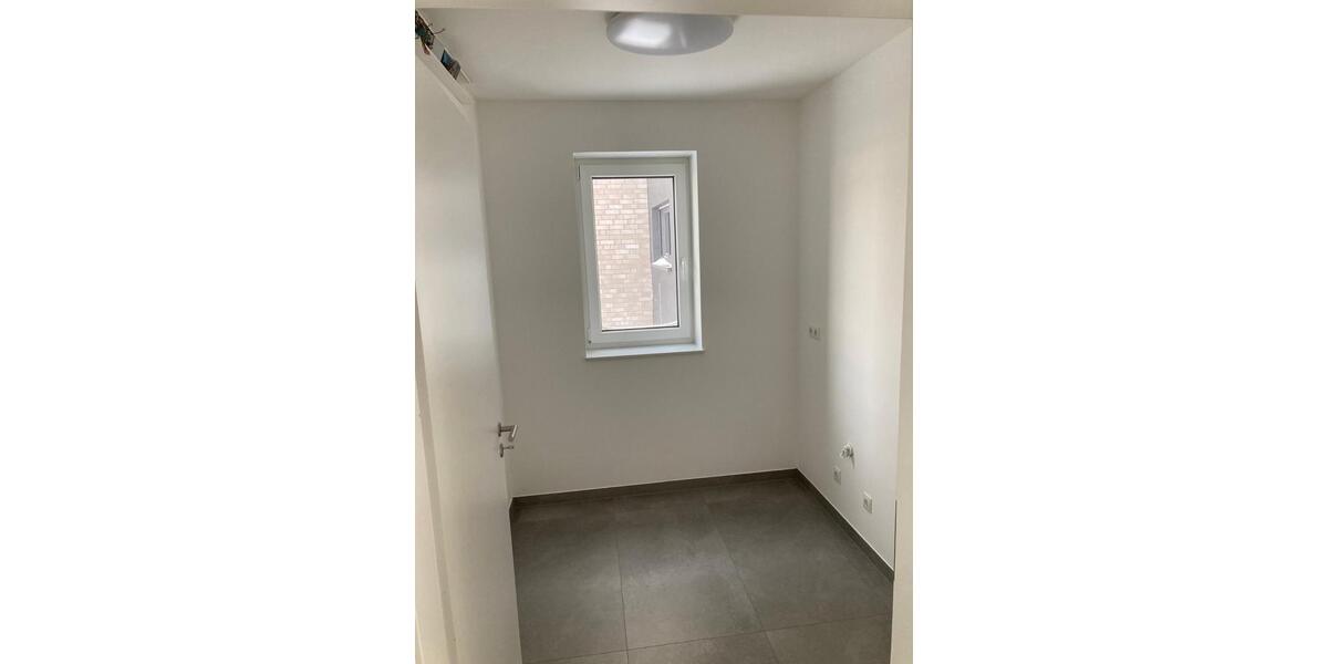 Etagenwohnung Wallenhorst - 4 Zimmer, 122 m&sup2;, 1.450&euro; | Angebot:24996771