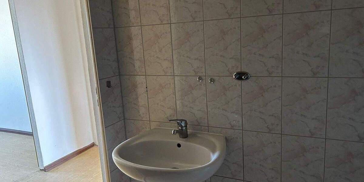 Etagenwohnung Teutschenthal Langenbogen - 2 Zimmer, 55 m&sup2;, 330&euro; | Angebot:26796964