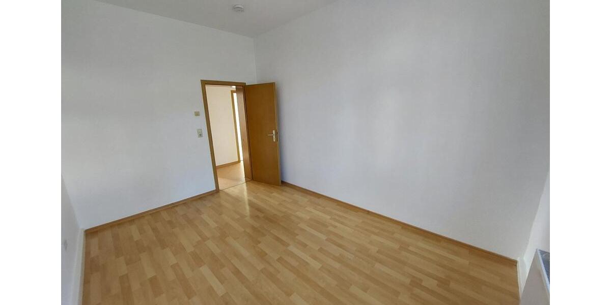 Etagenwohnung Roßwein - 2 Zimmer, 48 m&sup2;, 250&euro; | Angebot:25375181