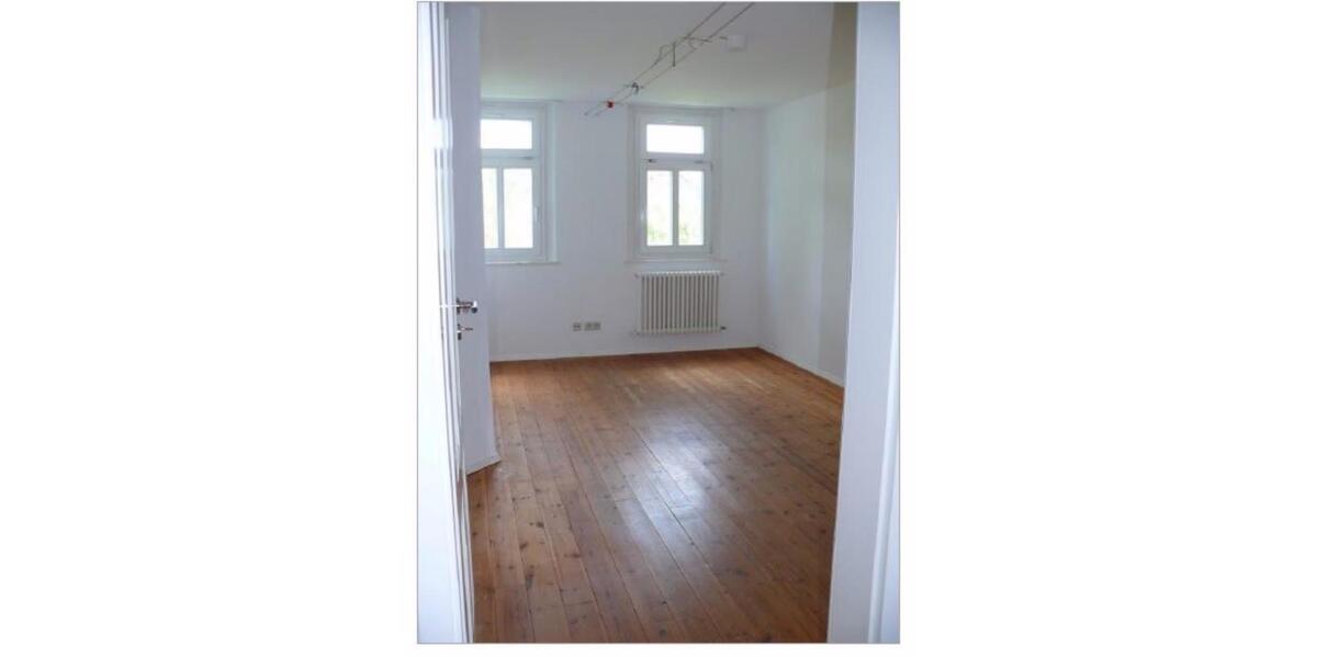 Dachgeschoßwohnung Rottweil - 4 Zimmer, 130 m&sup2;, 1.200&euro; | Angebot:26443361