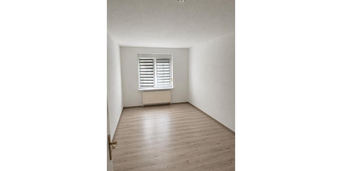 Erdgeschoßwohnung Frankfurt (Oder) - 2 Zimmer, 63 m&sup2;, 660&euro; | Angebot:27633007