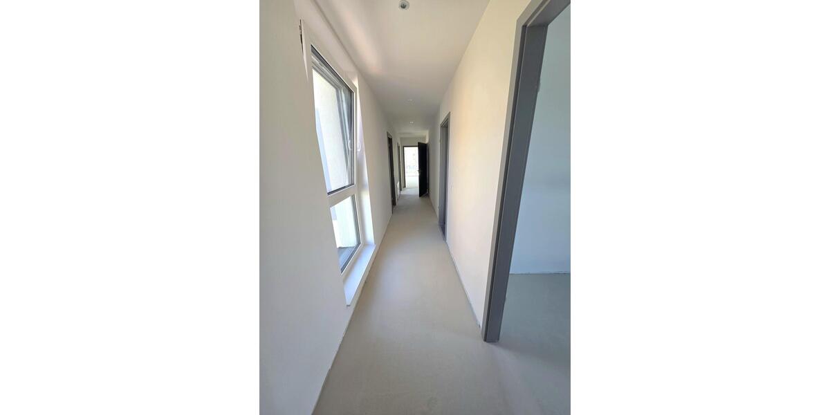 Moderne Eleganz und großzügiger Wohnraum: 3-Zimmer-Wohnung in neuem Wohnhaus im 1. Obergeschoss! - Etagenwohnung Burgstädt Burkersdorf | Angebot:26617302