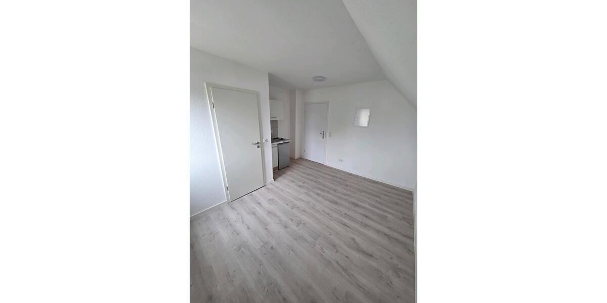 Etagenwohnung Rüsselsheim am Main - 1 Zimmer, 20 m&sup2;, 700&euro; | Angebot:25857681