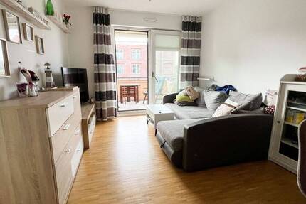 ++ Moderne 2-RaumWohnung mit Einbauküche und großer Loggia ++