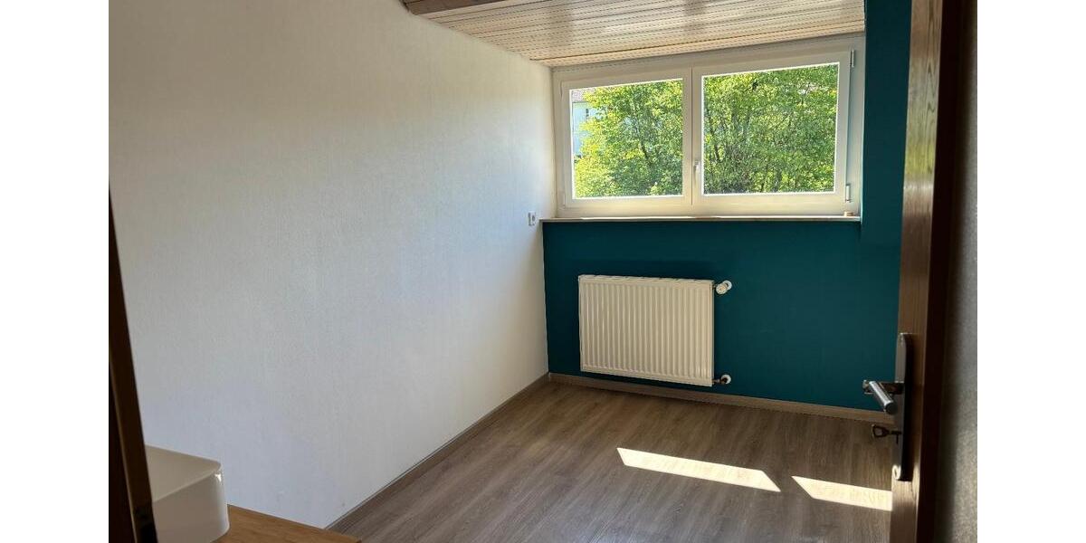 Haus zur Miete - DHH mit Garten, Balkon + Garage in Musberg 4 zimmer