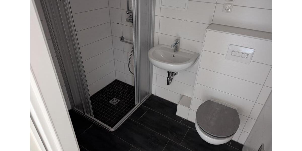 Erdgeschoßwohnung Gera Bieblach-Ost - 3 Zimmer, 70 m&sup2;, 428&euro; | Angebot:26049103