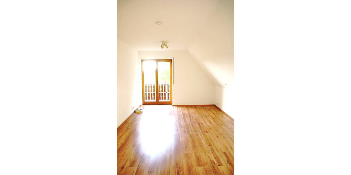 Etagenwohnung Bönningstedt - 2 Zimmer, 90 m&sup2;, 1.100&euro; | Angebot:26807736