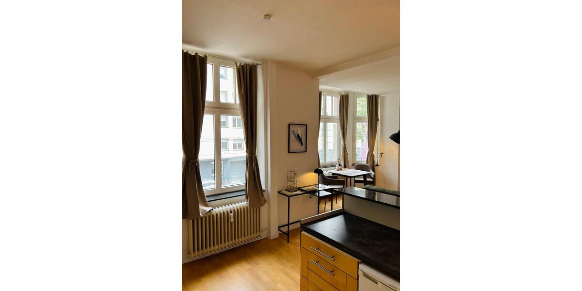 Wohnen auf Zeit Düsseldorf Oberbilk - 1 Zimmer, 42 m&sup2;, 1.250&euro; | Angebot:24477381