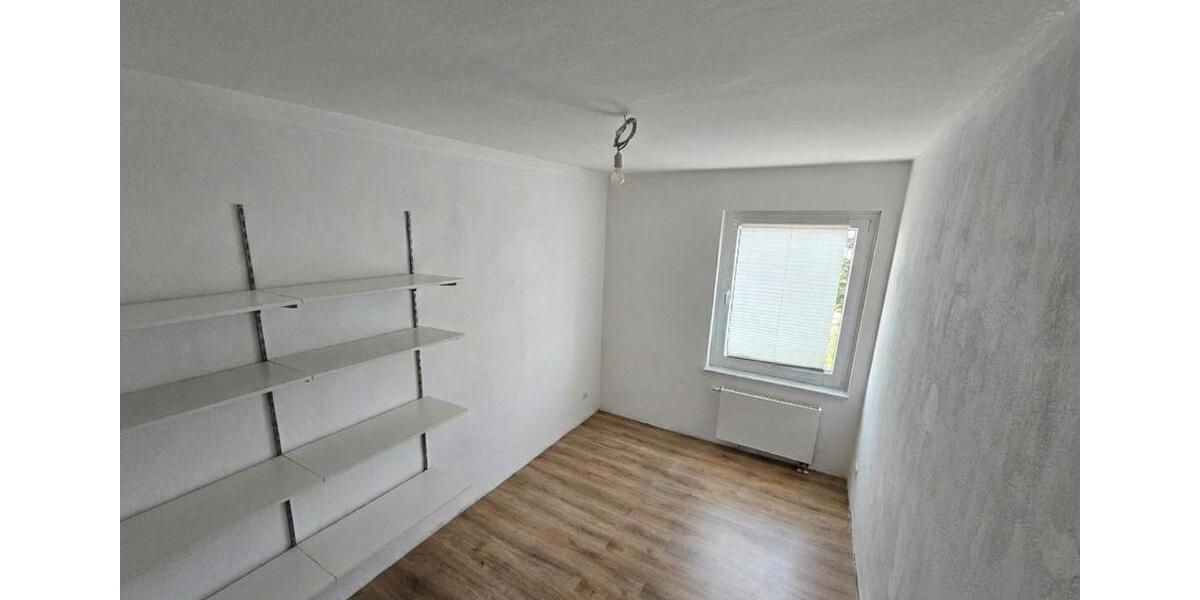 Etagenwohnung Uchte - 7 Zimmer, 170 m&sup2;, 980&euro; | Angebot:25560772
