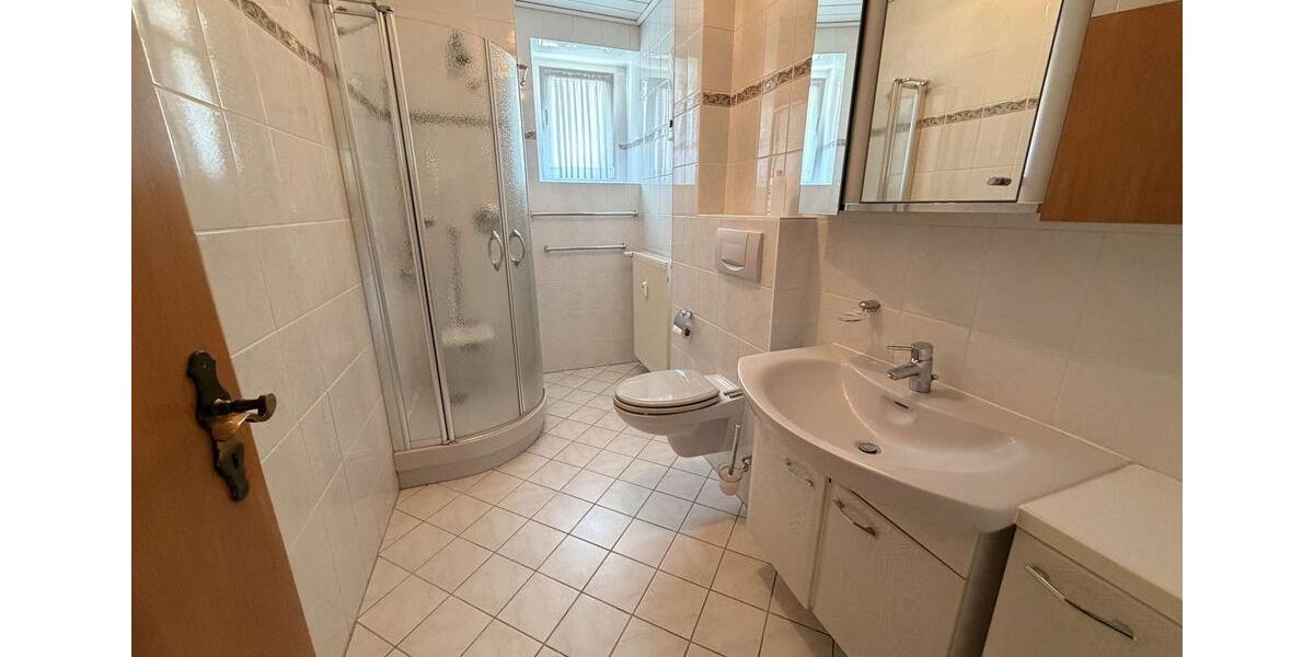 Etagenwohnung Oberhausen - 2 Zimmer, 62 m&sup2;, 680&euro; | Angebot:26439196