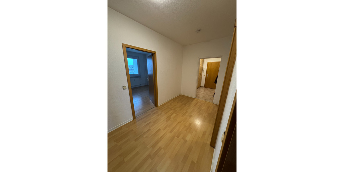 Wohnen auf Zeit Neubrandenburg - 1 Zimmer, 150 m&sup2;, 365&euro; | Angebot:25137078
