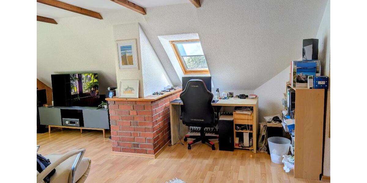 Dachgeschoßwohnung Wilhelmshaven - 2 Zimmer, 45 m&sup2;, 430&euro; | Angebot:26687659
