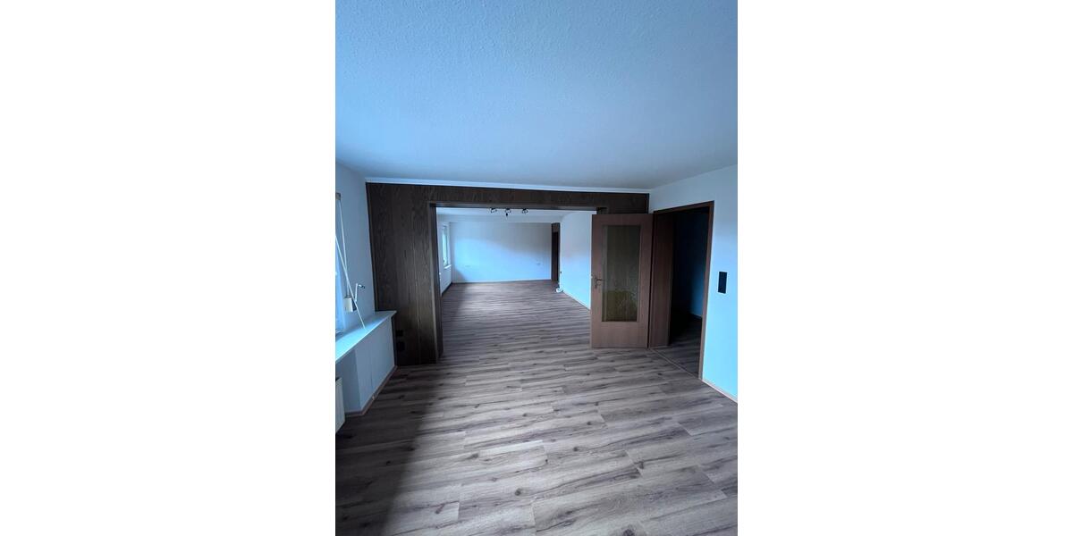 Reihenhaus Delligsen - 7 Zimmer, 195 m&sup2;, 1.050&euro; | Angebot:26225566