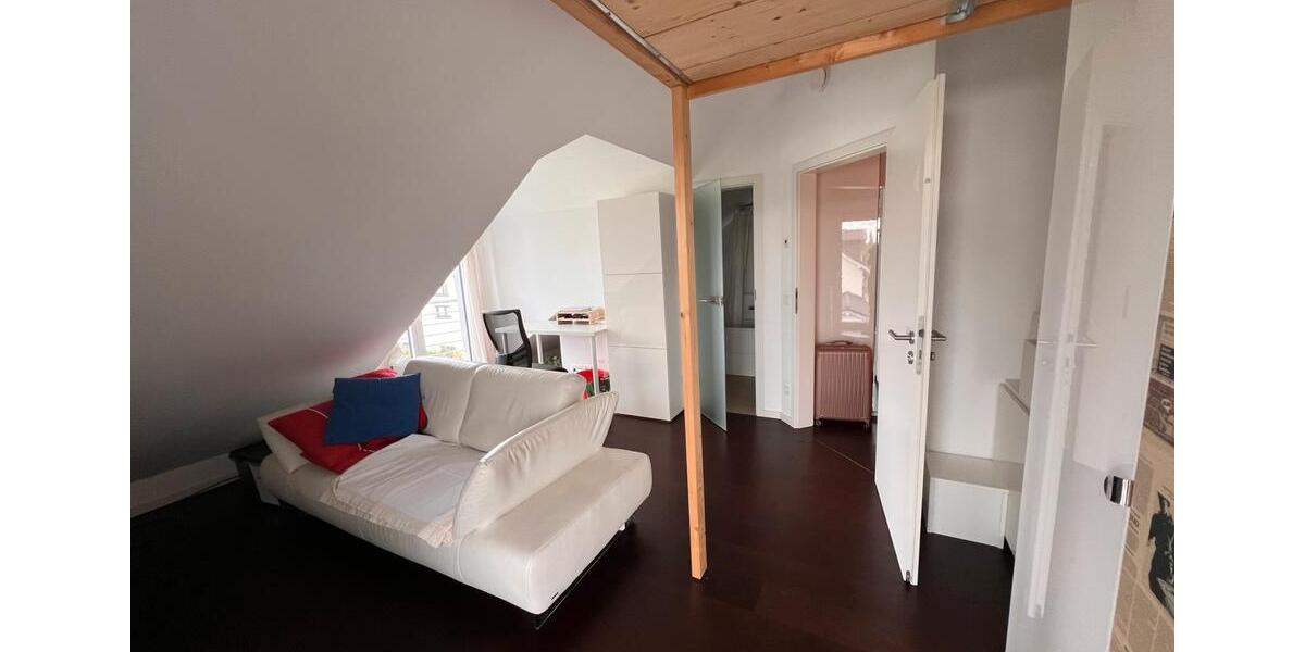 Dachgeschoßwohnung Aschheim - 1.5 Zimmer, 28 m&sup2;, 800&euro; | Angebot:25851512