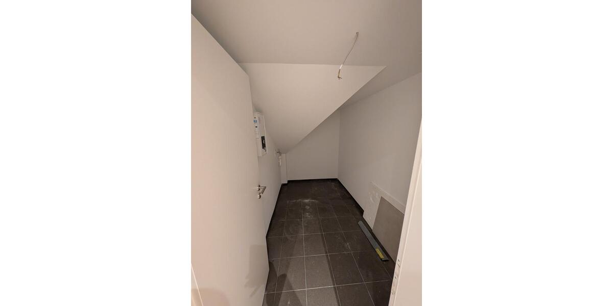 Dachgeschoßwohnung Föhren - 3 Zimmer, 71 m&sup2;, 870&euro; | Angebot:25299195