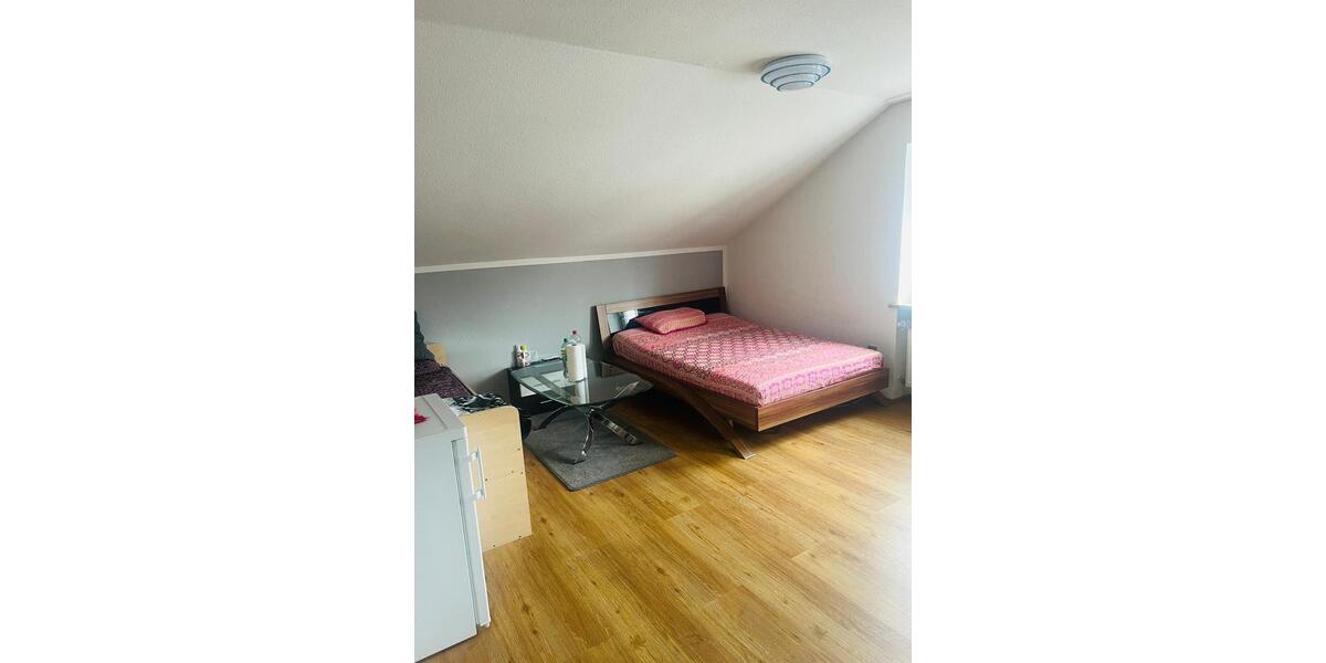 Dachgeschoßwohnung Pocking - 4 Zimmer, 75 m&sup2;, 550&euro; | Angebot:25049278