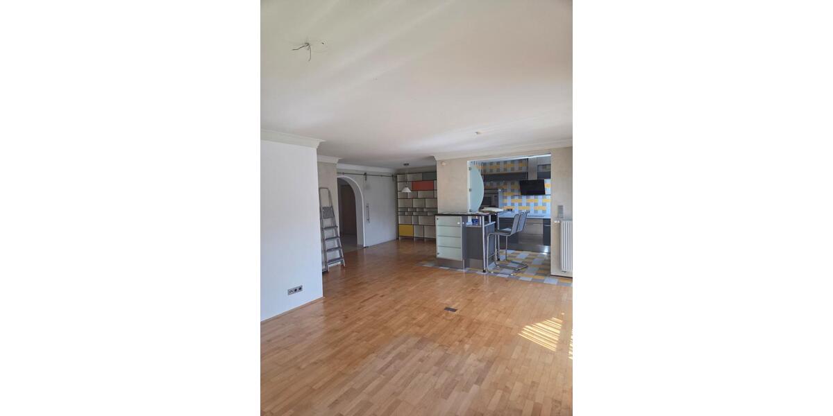 Etagenwohnung Nürnberg Gebersdorf - 4 Zimmer, 105 m&sup2;, 1.350&euro; | Angebot:26706108