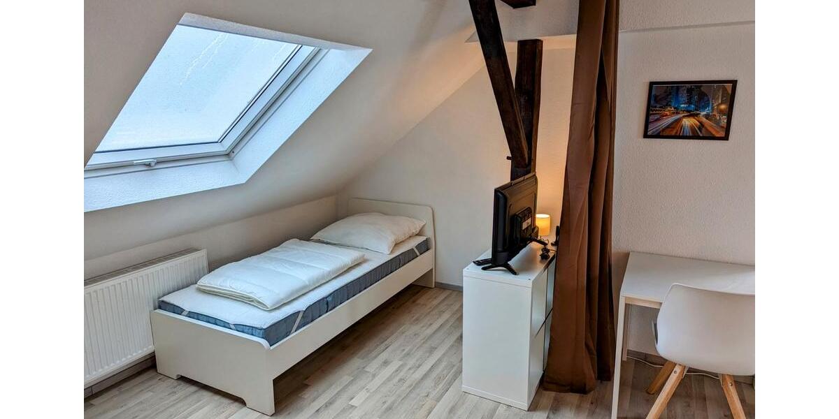 Wohnen auf Zeit Bremen - 5 Zimmer, 200 m&sup2;, 20&euro; | Angebot:14569036