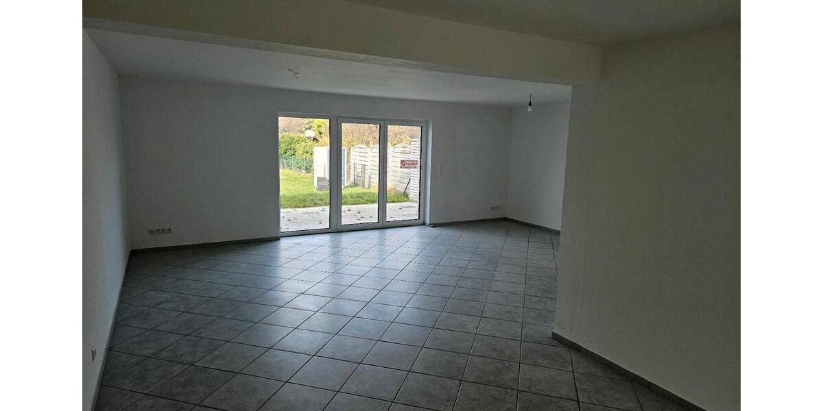 Reihenhaus Zülpich - 4 Zimmer, 140 m&sup2;, 1.450&euro; | Angebot:25297587