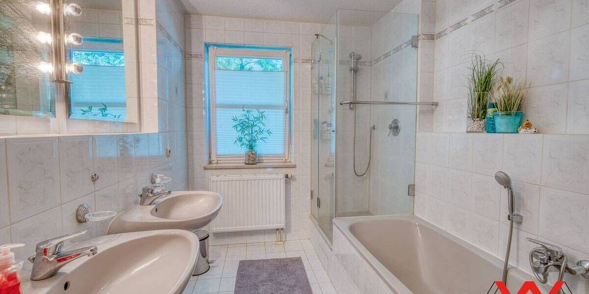 Mehrfamilienhaus, Wohnhaus Ebersberg - 6 Zimmer, 144 m&sup2;, 2.100&euro; | Angebot:26554388