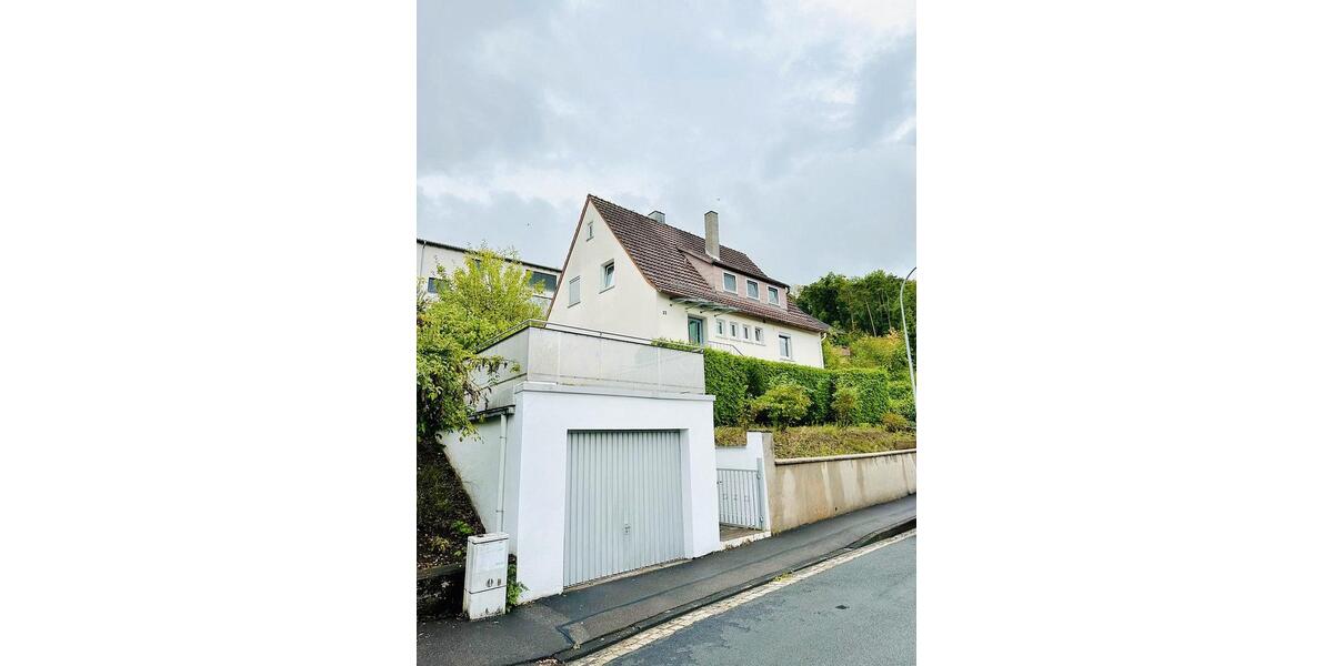 Etagenwohnung Bad Neustadt an der Saale - 3 Zimmer, 72 m&sup2;, 575&euro; | Angebot:26620622