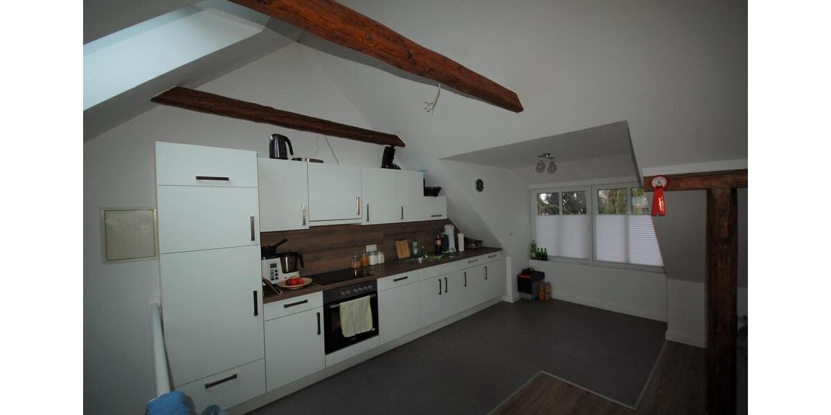 Dachgeschoßwohnung Leer (Ostfriesland) - 2 Zimmer, 60 m&sup2;, 600&euro; | Angebot:24805768