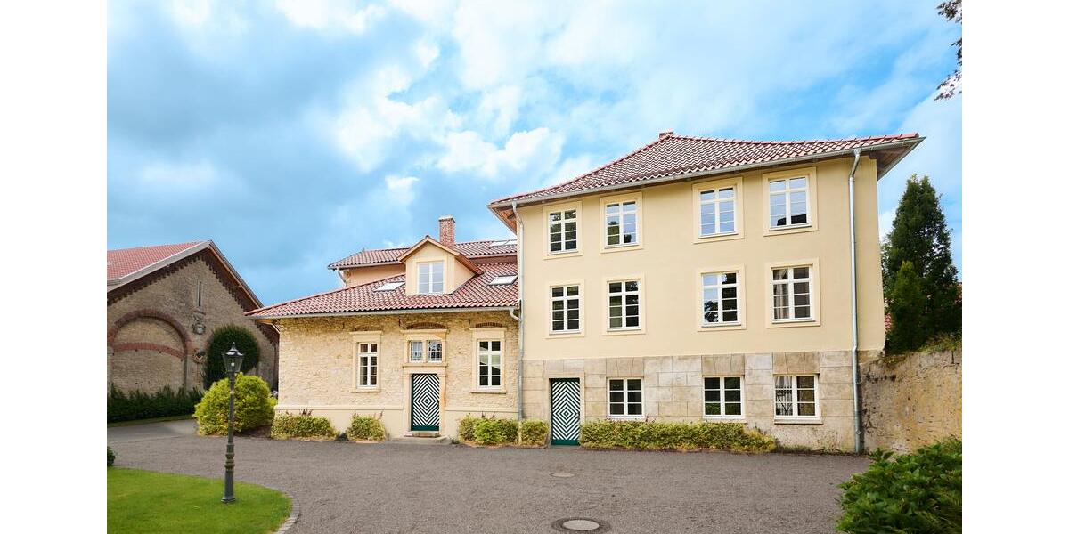 Erdgeschoßwohnung Detmold Hiddesen - 3 Zimmer, 143 m&sup2;, 1.859&euro; | Angebot:25807068