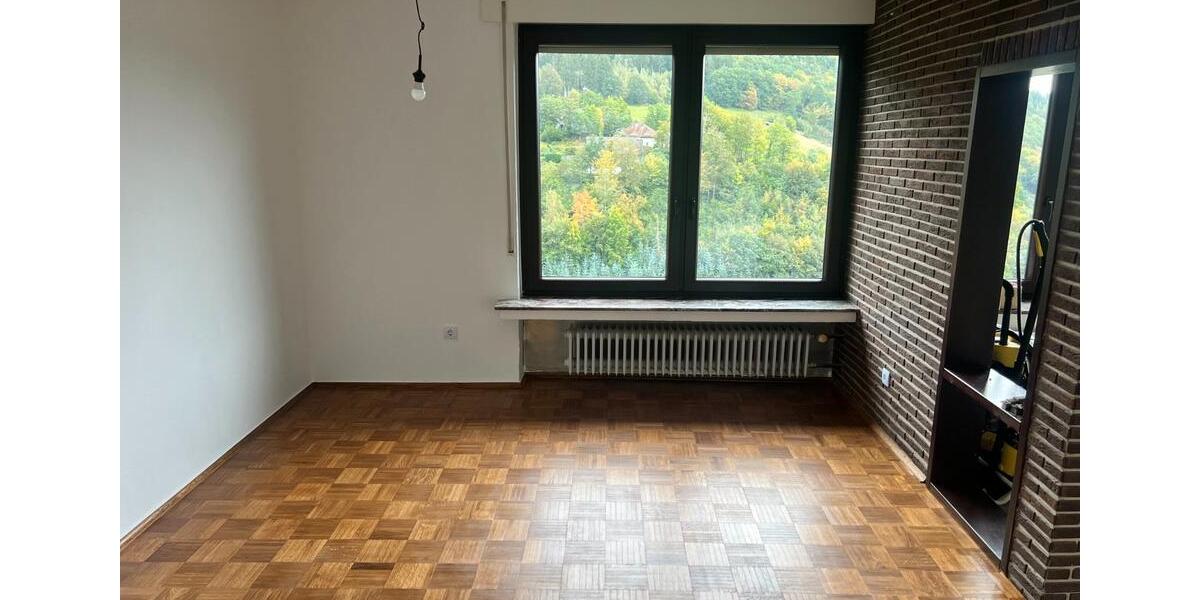 Erdgeschoßwohnung Lennestadt - 4 Zimmer, 110 m&sup2;, 890&euro; | Angebot:26635689