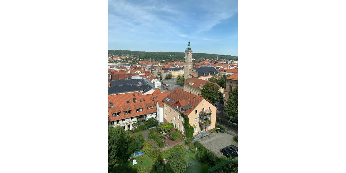 Dachgeschoßwohnung Eisenach - 2 Zimmer, 106 m&sup2;, 800&euro; | Angebot:24804667