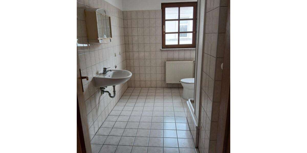 Dachgeschoßwohnung Oschersleben (Bode) - 3 Zimmer, 67 m&sup2;, 349&euro; | Angebot:26477202