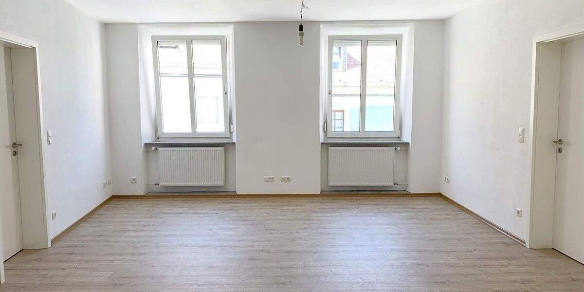 Etagenwohnung Straubung Straubing - 4 Zimmer, 84 m&sup2;, 820&euro; | Angebot:25711106