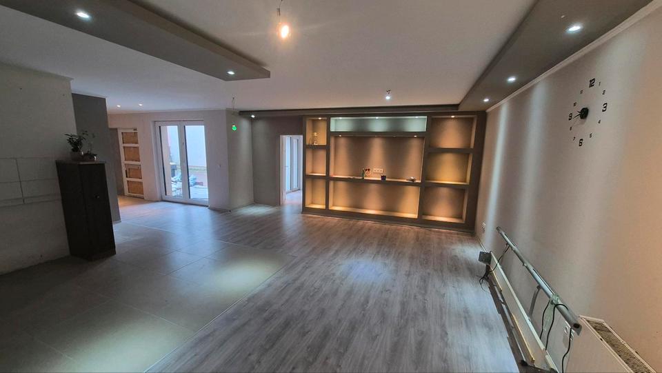 Reihenhaus Saarbrücken - 6 Zimmer, 160 m&sup2;, 1.500&euro; | Angebot:24841515