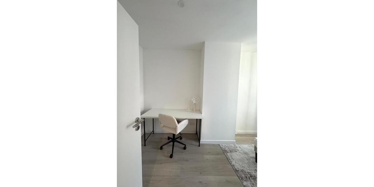 Wohnen auf Zeit Stuttgart Stuttgart-Ost - 3 Zimmer, 11 m&sup2;, 590&euro; | Angebot:25894004