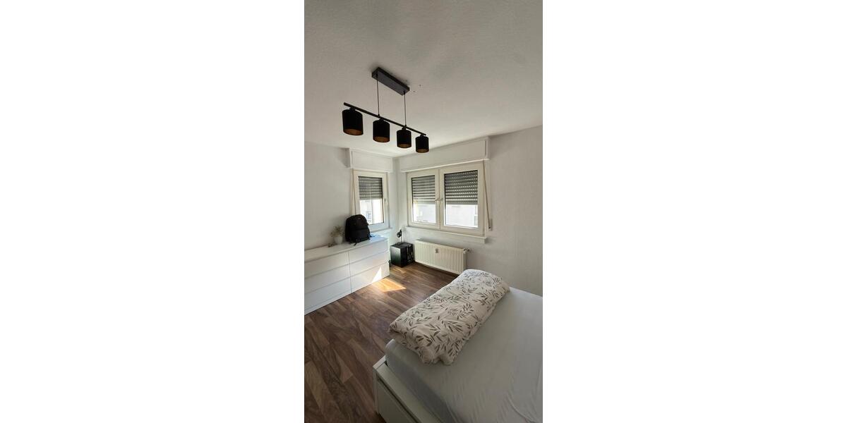 Dachgeschoßwohnung Troisdorf - 2 Zimmer, 59 m&sup2;, 700&euro; | Angebot:26145187
