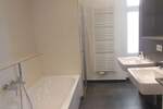 ZentrumOst - Tolle 2-Zi.-Whg., 2 Balkone, ParkettFuBoHeizg. und Lift! 2 zimmer