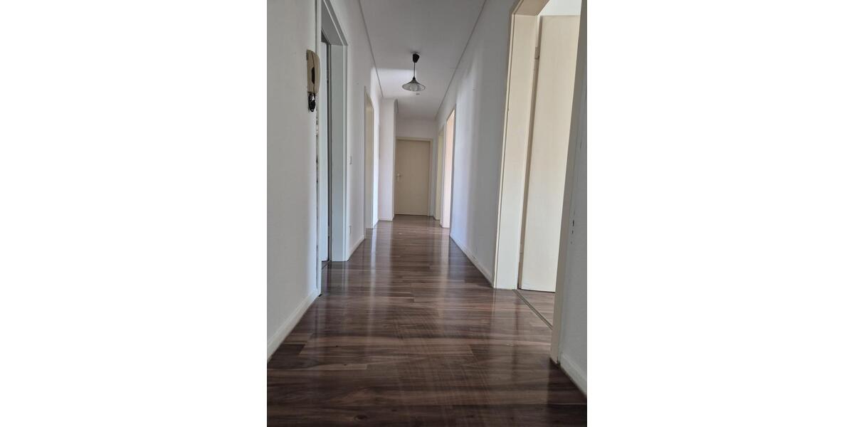 Etagenwohnung Saarlouis - 4 Zimmer, 80 m&sup2;, 750&euro; | Angebot:26348459