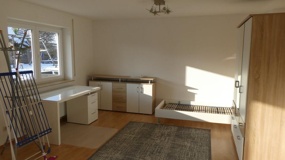 Etagenwohnung Friedrichshafen Ailingen - 7 Zimmer, 196 m&sup2;, 2.100&euro; | Angebot:26071877