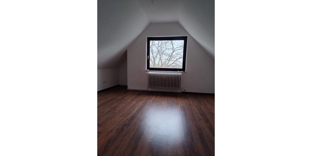 Maisonettenwohnung Achim - 4 Zimmer, 120 m&sup2;, 1.750&euro; | Angebot:24571812