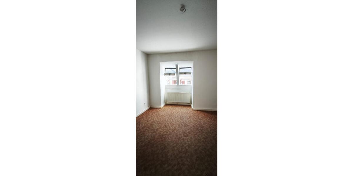 Dachgeschoßwohnung Torgau - 2 Zimmer, 61 m&sup2;, 465&euro; | Angebot:25654763