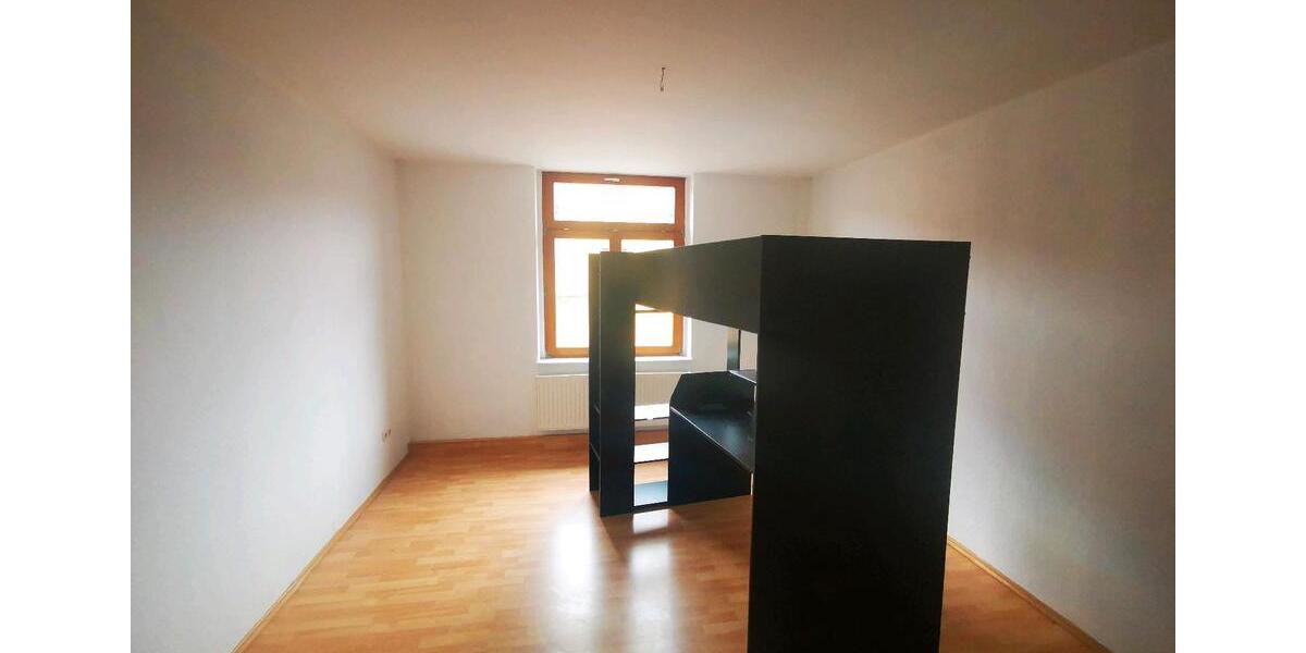 Etagenwohnung Weißenfels - 4 Zimmer, 111 m&sup2;, 660&euro; | Angebot:24533946